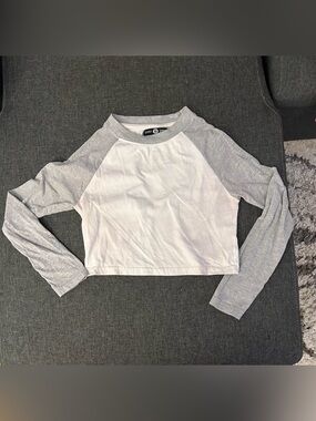 daisy street baseball tee